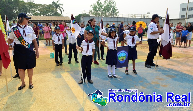 vÍdeo cujubim realiza desfile cívico em comemoração ao bicentenário